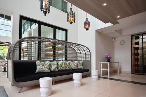 Navinda Krabi, Reception