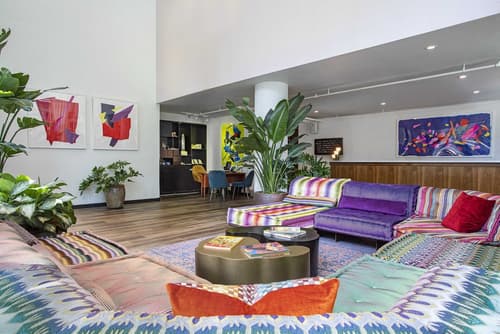 Royalton Park Avenue, Lobby sitting area