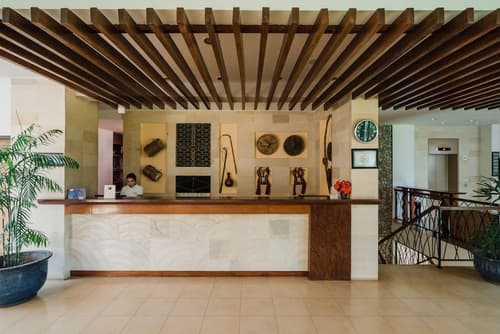 Bintang Flores Hotel, Lobby
