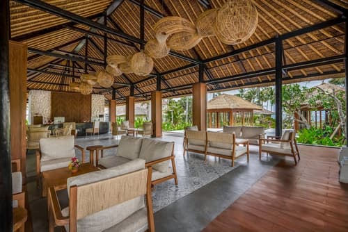 Nirwana Beach & Resort, Reception