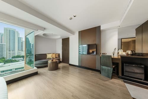 Golden Tulip Mandison Suites, Room