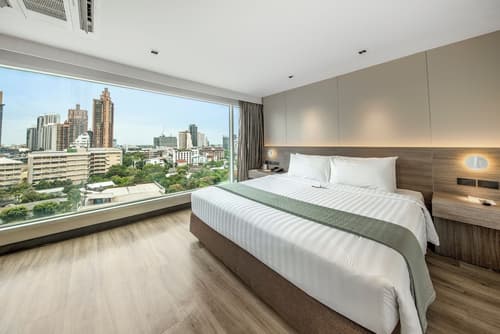 Golden Tulip Mandison Suites, Room