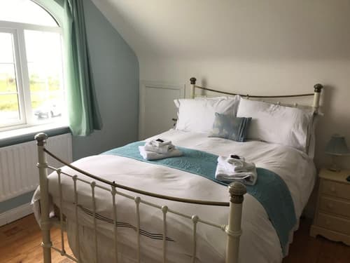 Rose of the Sea, Room