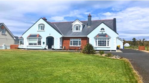 Rose of the Sea, Primary image