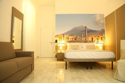 Palazzo Caracciolo del Sole, Room