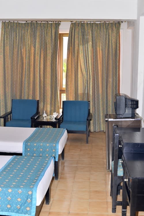 Eagle's Paradise Beach Resort Abu Soma, Room