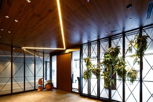 Miyako City Osaka Hommachi, Interior entrance