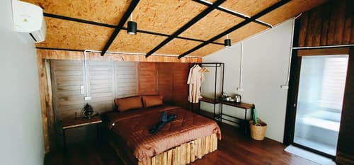 Kohmook Nurse House, Room