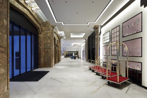 Citadines Namba Osaka, Interior entrance