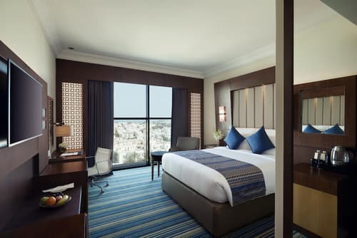 Royal Tulip Muscat, Room