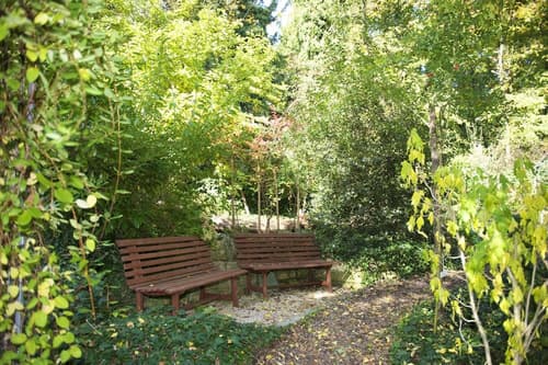 Hotel Promenade, Property grounds