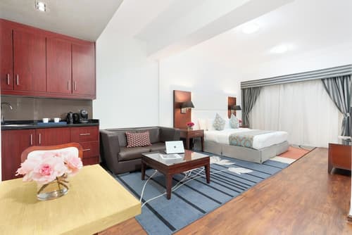 Golden Sands Hotel & Residences, Room