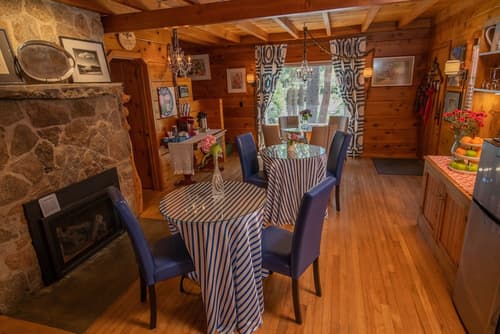 Elliott House Boutique Inn, Reception