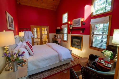 Elliott House Boutique Inn, Room