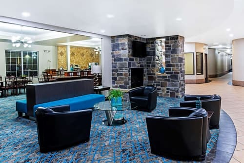 La Quinta Inn & Suites by Wyndham Denver Gateway Park, Lobby