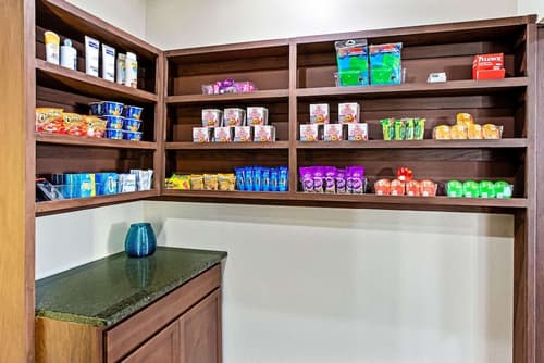 La Quinta Inn & Suites by Wyndham Denver Gateway Park, Property amenity