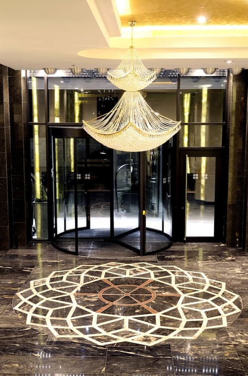 Movenpick hotel Sarajevo, Interior entrance