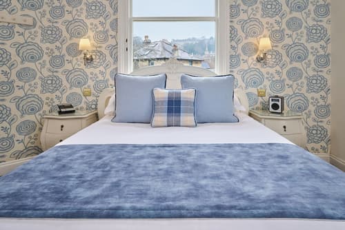 The Roseate Villa Bath, Room