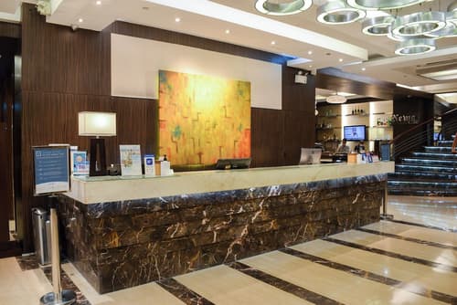 Ramada by Wyndham Manila Central, Lobby