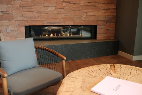 Hotel Maverick, Lobby sitting area