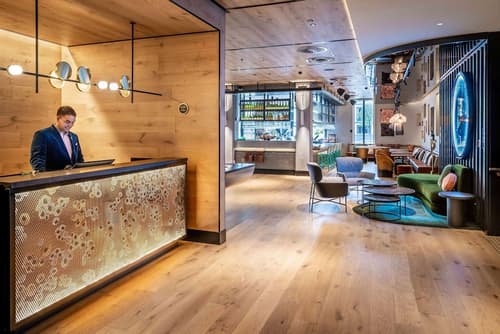 QT Auckland, Reception