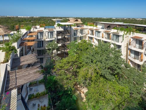 Naala Tulum, Exterior