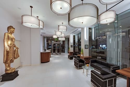 Wyndham Garden Chinatown, Lobby