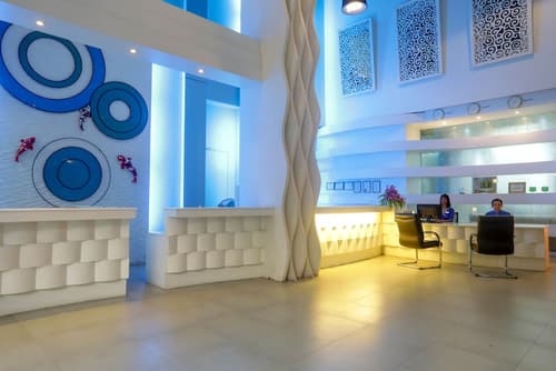 A2 Pool Resort, Lobby