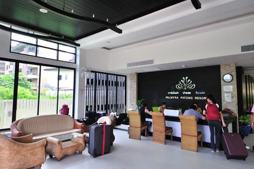 Palmyra Patong Resort, Interior entrance