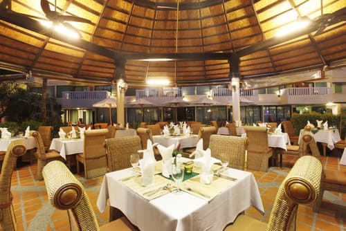 Palmyra Patong Resort, Restaurant