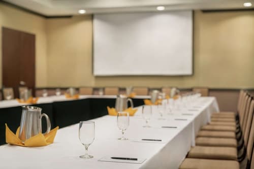 Embassy Suites by Hilton Salt Lake West Valley City, Room