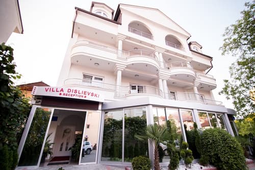Hotel Villa Dislievski, Front of property