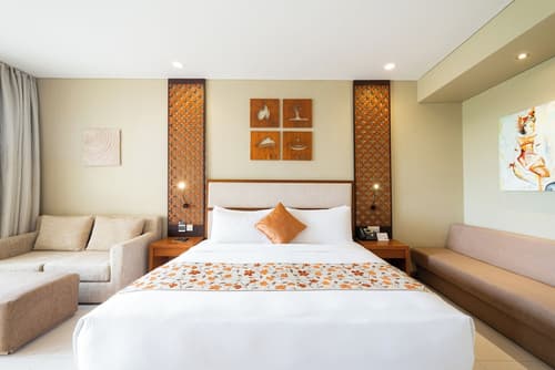 VOUK Hotel & Suites, Room