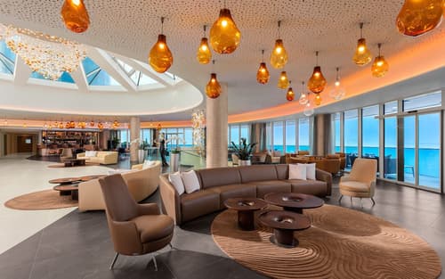 Hilton Rijeka Costabella Beach Resort & Spa, Lobby