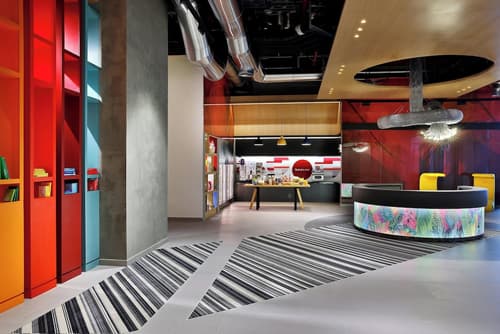 Aloft Al Mina Dubai, Lobby