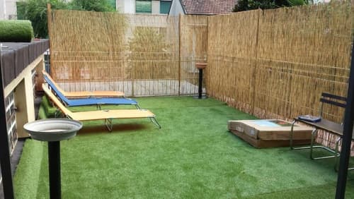 Hostel Colours, Property grounds