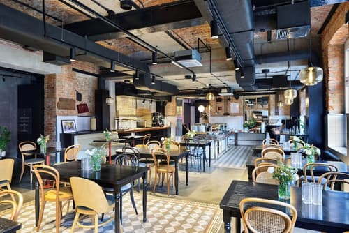 ARCHE Dwór Uphagena Gdańsk, Restaurant