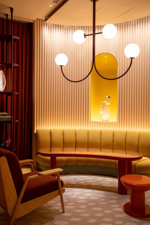 The Standard, Bangkok Mahanakhon, Lobby sitting area