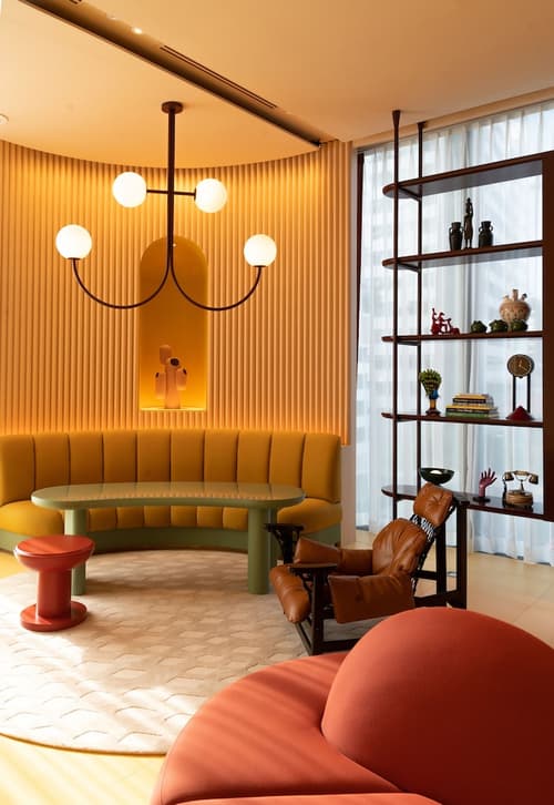 The Standard, Bangkok Mahanakhon, Lobby