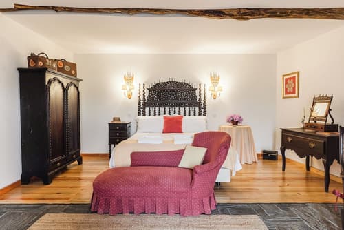 Casa do Salgueiral, Room