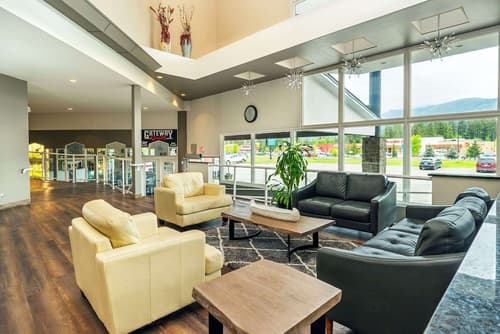 Quality Inn & Suites, Lobby
