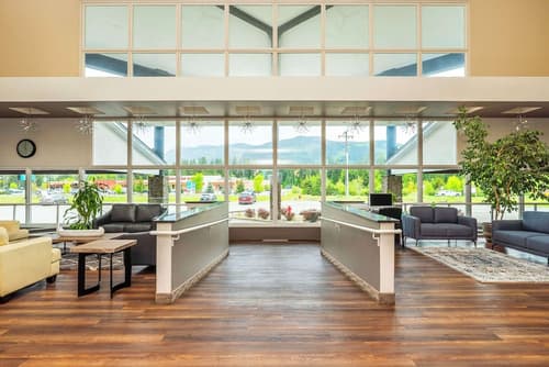 Quality Inn & Suites, Lobby