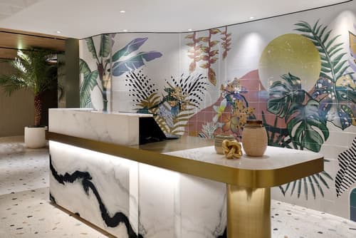 Tribe Bali Kuta Beach, Reception