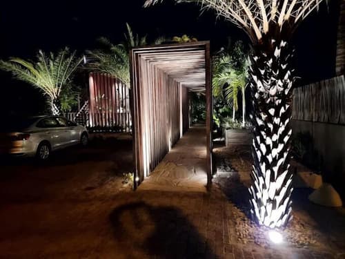 Makena Hotel, Primary image