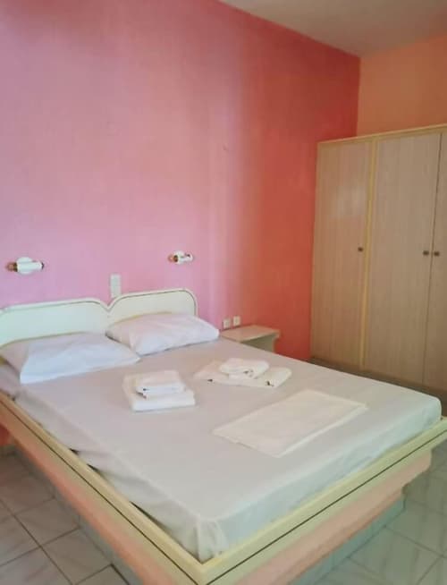 Kassandra Garden Residence, Room