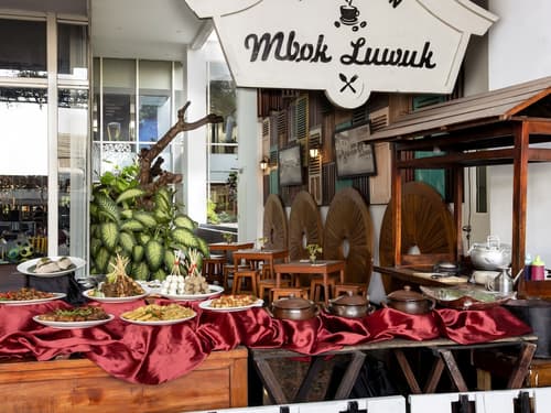 Jambuluwuk Malioboro Hotel Yogyakarta, Restaurant