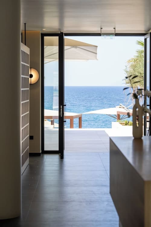 PHEIA, Vriniotis Resorts, Lobby