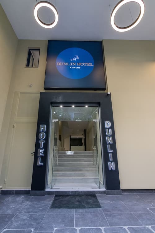 Dunlin Hotel, Reception