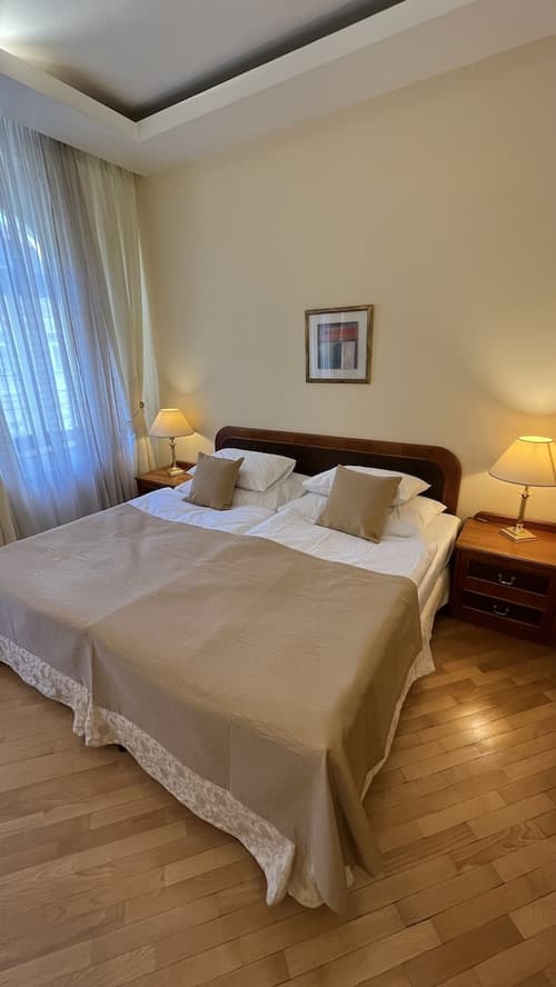 Fleur De Lis Hotel, Room