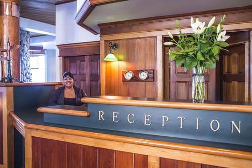 Painter's Lodge, Check-in/check-out kiosk